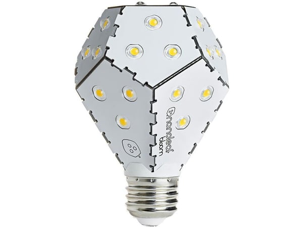 Nanoleaf BLOOM LED-pære 1200 lumen, 3000K, hvit (NL03-1200WN240E27)