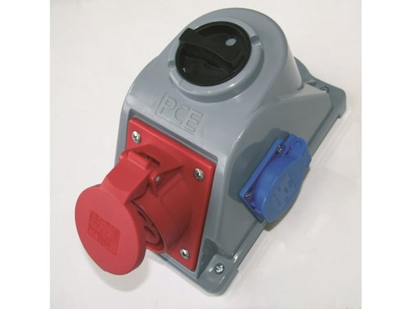 PCE vägguttag fast med brytare Combo-Pol 32A 400V 3P+Z+N 2x230V IP44 96062542W