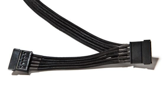 be quiet! CS-6720 - Strømkabel - 5-pins PSU-strøm (hun) til SATA strøm (hun) - 70 m - lajittelu