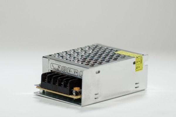 Zamel elektronisk strømforsyning 230/12V DC 0-35W ZSL-35-12