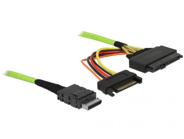 Delock OCuLink - SAS intern kabel - OCuLink (SFF-8611) til SATA-strøm, U.2 (SFF-8639) - 50 cm (data) / 10 cm (strøm)