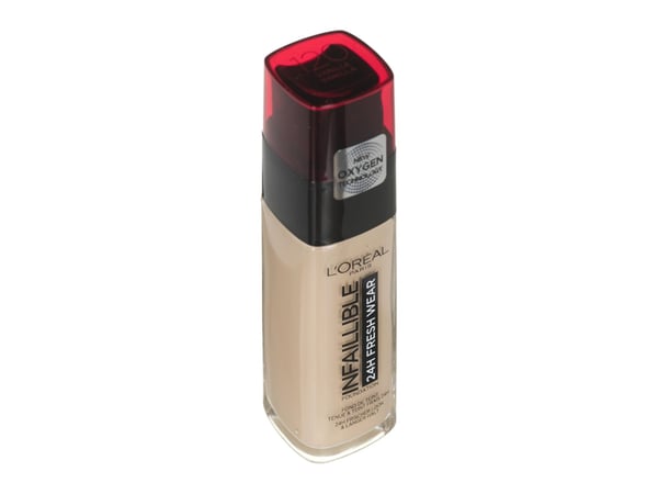 L'Oreal Infallible 32h Fresh Wear Foundation Long-Lasting Face Foundation 120 Vanilla 30ml