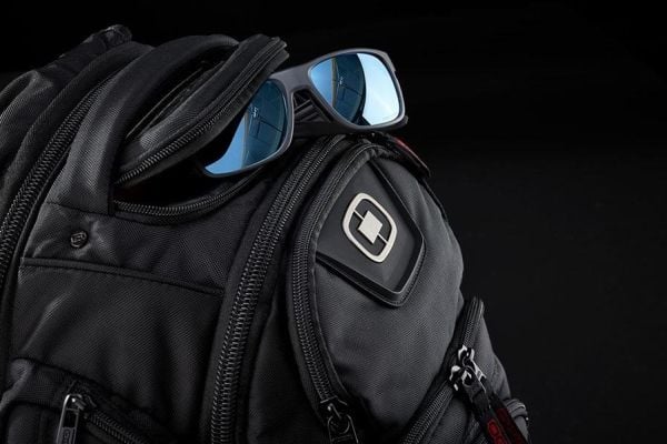 Ogio ryggsäck Renegade Black Pindot 17" (031652179394)