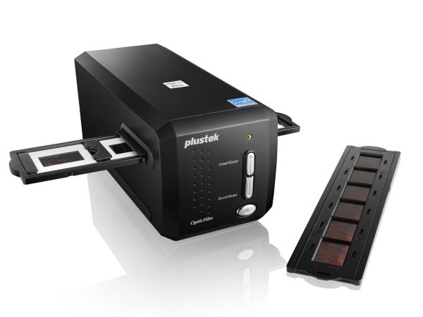 Plustek OpticFilm 8200i SE - Filmiskanneri (35 mm) - CCD - 35 mm filmi - 7200 dpi x 7200 dpi - USB 2.0
