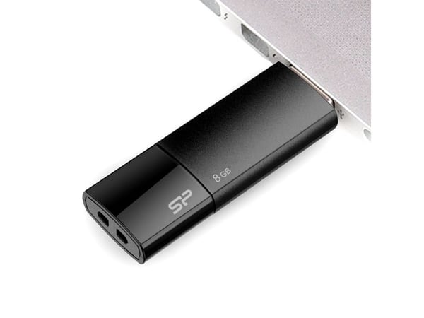 SILICON POWER Ultima U05 - USB-flashstasjon - 8 GB - USB 2.0 - klassisk svart