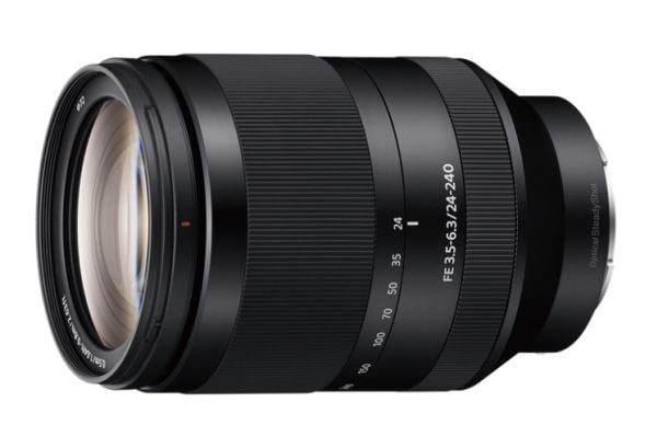 Sony SEL24240 - Zoom-linse - 24 mm - 240 mm - f/3.5-6.3 FE OSS - Sony E-mount - for Cinema Line; a VLOGCAM; a1; a1 II; a6700; a7 IV; a7 V; a7C; a7C...