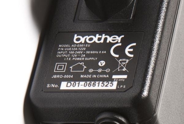 Brother ADE001EU - Strømadapter - for P-Touch PT-1000, PT-1005, PT-1010, PT-1290, PT-750, PT-E550, PT-H500, PT-H75