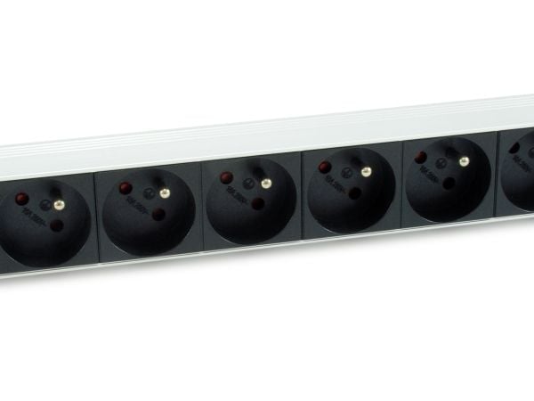 Equip 333313, Grunnleggende, 1U, Horisontal, Aluminium, Sort, Sølv, 8 AC-utganger