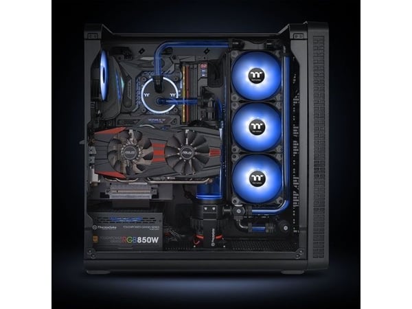 Thermaltake Pure A14 - Kabinettvifte - 140 mm - blå