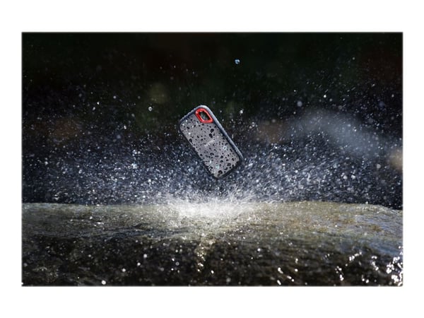 SanDisk Extreme Portable - SSD - salattu - 2 TB - ulkoinen (kannettava) - USB 3.2 Gen 2 - 256-bittinen AES