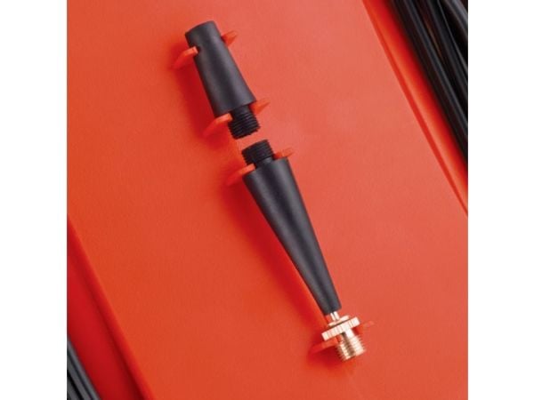 Black & Decker ASI200 , 8,27 bar