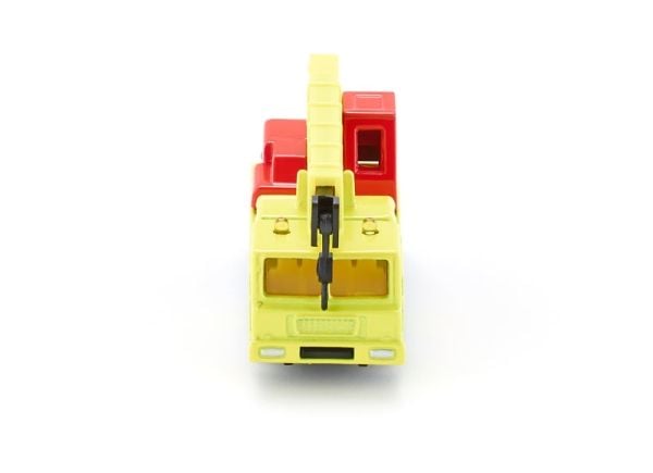 SIKU 1326 Auto met 7cm hydraulinen luotain