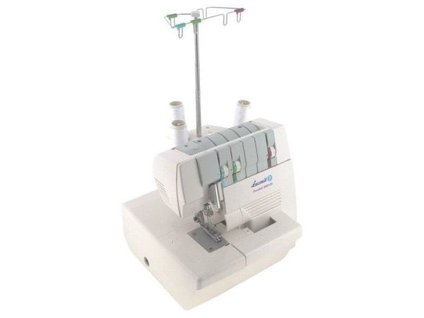 820D-3 OVERLOCKER