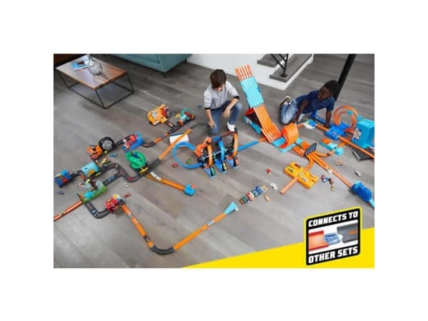 Hot Wheels Corkscrew Crash Track Set