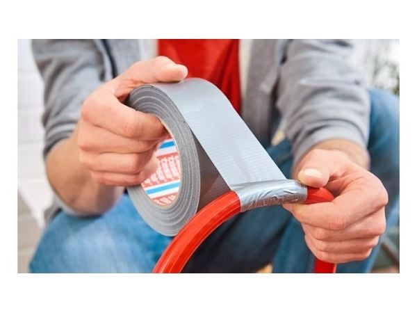 tesa UNIVERSAL 56348-00000-06 Tekstiltape tesa® extra Power Sølv (L x B) 10 m x 50 mm 1 stk