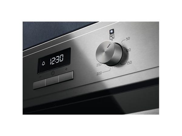 Electrolux EOF3H40X, Medium, Elektrisk ovn, 2790 W, 72 l, 1000 W, 50 - 275 °C