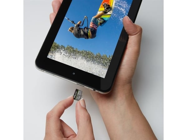 PNY PRO Elite - Flashminnekort - 1 TB - A2 / Video Class V30 / UHS-I U3 / Class10 - microSDXC UHS-I