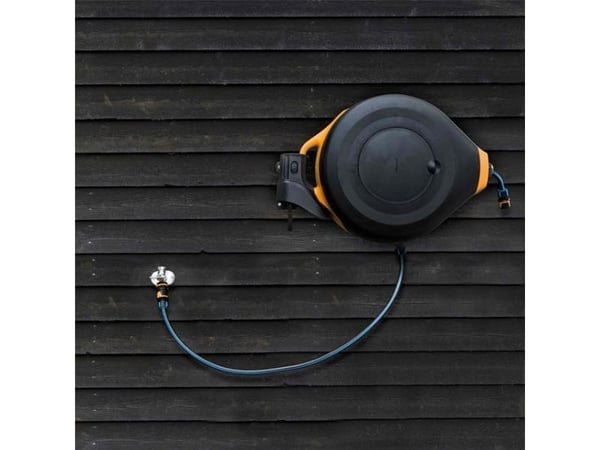 Fiskars vannhjul XL veggfeste for vanningssystemer