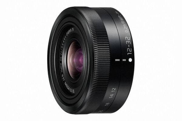Panasonic Lumix H-FS12032 - Zoom-linse - 12 mm - 32 mm - f/3.5-5.6 G VARIO ASPH - Micro Four Thirds - for Lumix G AG-GH4UP, DC-GX880, DMC-G7, G70, ...