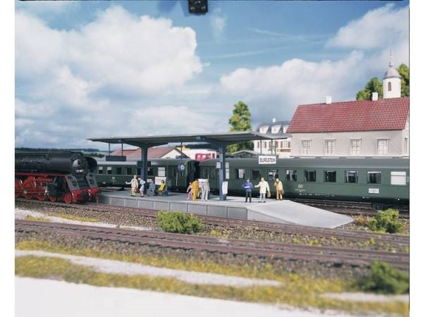 PIKO 61821, HO (1:87), 14 år, Flerfarget