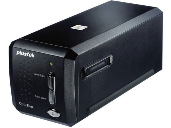 Plustek OpticFilm 8200i SE - Filmiskanneri (35 mm) - CCD - 35 mm filmi - 7200 dpi x 7200 dpi - USB 2.0