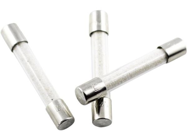 ESKA 557020 Korkeajännitesulake (Ø x L) 8 mm x 50 mm 2 A 1200 V Sisältö 1 kpl