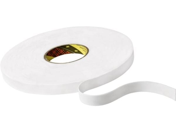 Skumtape hvid 9508W, 12mmx66mx0,8mm tyk. Bruges til samling af skilte, letvægtsemblemer, navneskilte og andre opgaver