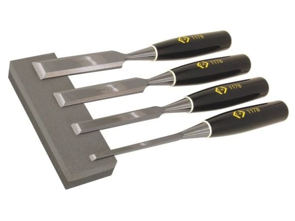 C.K. skarp meiselsett med skrå egg, 4 deler + skjerpestein C.K. T1180
