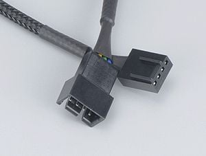 Akasa - Forlengelseskabel for viftestrømforsyning - 4-pins PWM (hunn) til 4-pins PWM (hann) - 30 cm - svart
