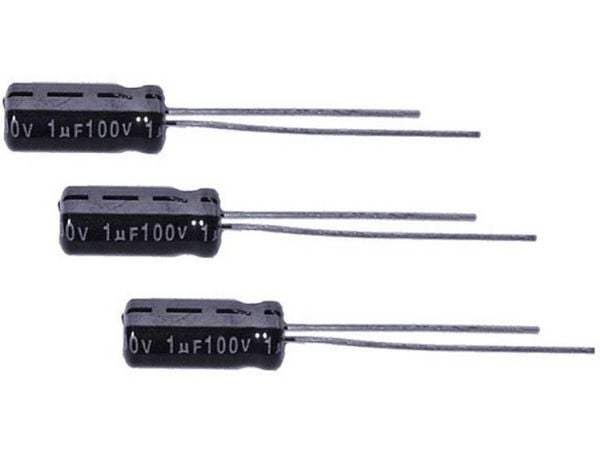 Jamicon TKR470M2WL35M Elektrolyyttikondensaattori THT 7,5 mm 47 µF 450 V 20 % (Ø x L) 18 mm x 35,5 mm 1 kpl