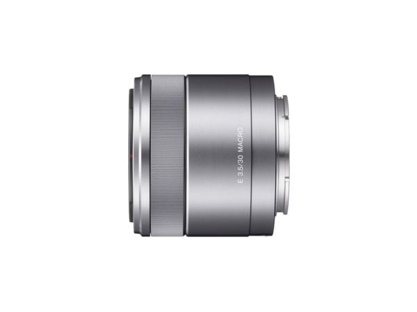 Sony SEL30M35 - Makroobjektiv - 30 mm - f/3.5 - Sony E-mount - för Cinema Line; a VLOGCAM; a1; a1 II; a6700; a7 IV; a7 V; a7C; a7C II; a7CR; a7R V;...