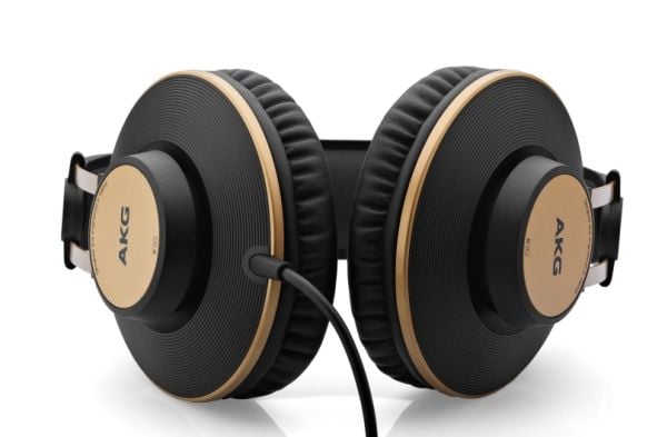 AKG K92, langalliset, 16 - 22000 Hz, Stage/studio, 200 g, kuulokkeet, musta, kultainen