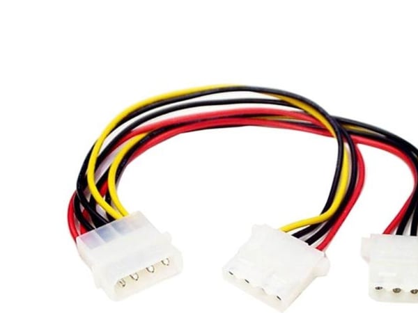 StarTech LP4 to 2x LP4 Power Y Splitter Cable M/F - LP4 Splitter - Molex Y Splitter - Molex Splitter (PYO2L) - Strømkabel - 4-pin intern strøm (hun...