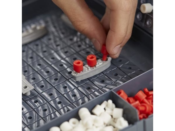 Hasbro Battleship the classic naval combat game, Brettspill, Strategi, 7 år, Reiseutgave, Familiespill