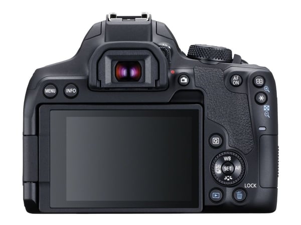 Canon EOS 850D + EF-S 18-135 mm f/3.5-5.6 IS USM-objektiv