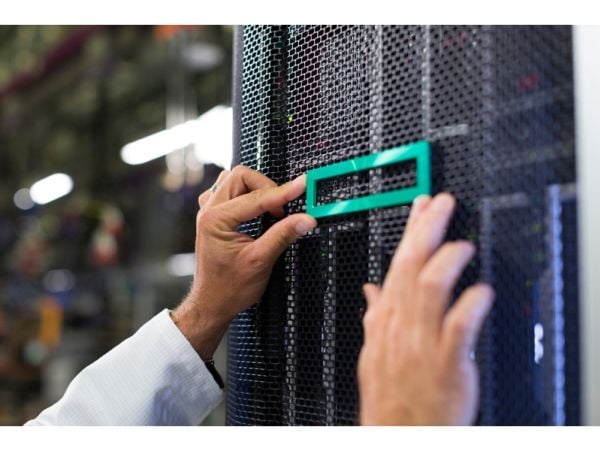 HPE DL580 Gen10 4U Rail Kit with CMA