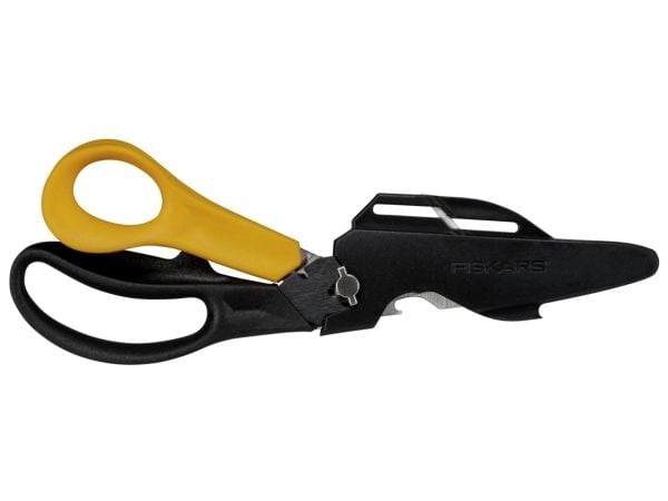 Saks Fiskars Cuts+More Universal