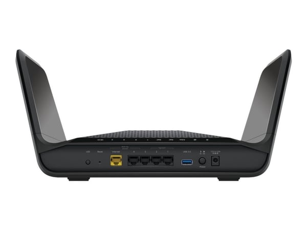 NETGEAR RAX70 - Trådløs ruter 4-portssvitsj - 1GbE - Wi-Fi 6 - Trippelbånd