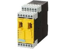 Siemens 3UF73201AB000 3UF7320-1AB00-0 SPS-laajennusmoduuli, 52,5 mm, 133 mm, 133 mm, 350 g, 1 kpl