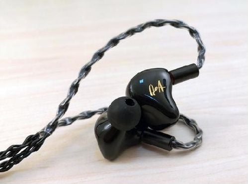 In-ear-hodetelefoner Queen of Audio Pink Lady by Kinera