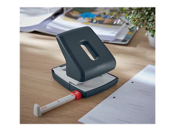 Leitz Cosy - Hullstanser - 30 ark / 3 mm - plast, metall - fløyelsgrå
