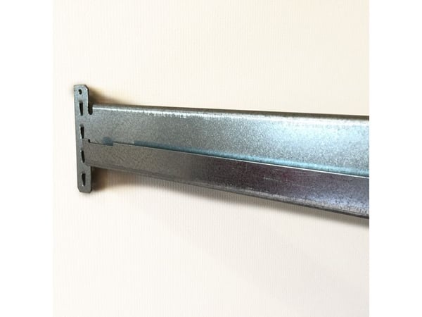 Universal-hyllypalkki 2000 mm Galv.