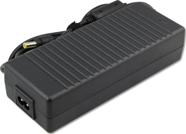 CoreParts - Strømadapter - 135 watt - for Acer Aspire 15XX, 16XX, 50XX; Aspire V 17 Nitro; TravelMate 20XX, 22XX, 25XX, 27XX