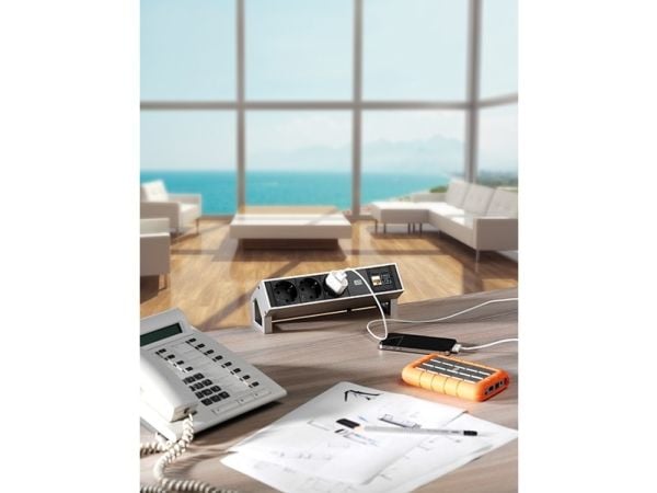 Bachmann Desk2, 3 x F-tyyppi, 4 moduulia, lajittelu, ruostumaton teräs, alumiini, 230 V, 16 A