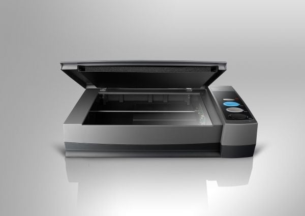 Plustek OpticBook 3800L - Planskanner - CCD - A4/Letter - 1200 dpi - inntil 2500 skann pr. dag - USB 2.0