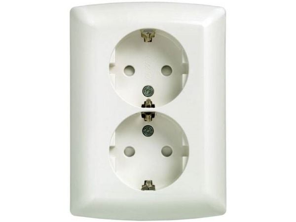 Siemens Schuko kaksoispistorasia 10/16A 250V 5UB2211 - Lisävarusteet virtalähde ( 5UB22113 )