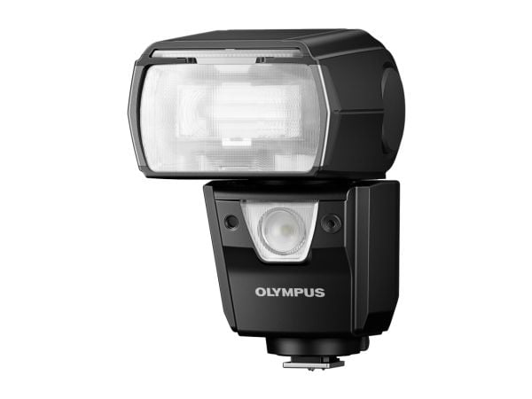 Olympus FL-900R salamakameralaite