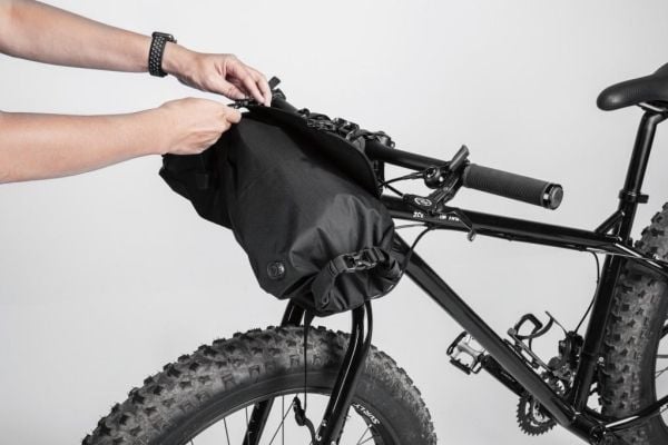 Topeak FrontLoader frontsykkelveske 12 L EVA/PU sort