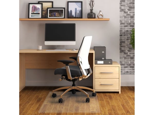 Fördel Budget stolsskydd PVC 90x120 cm för hårda golv