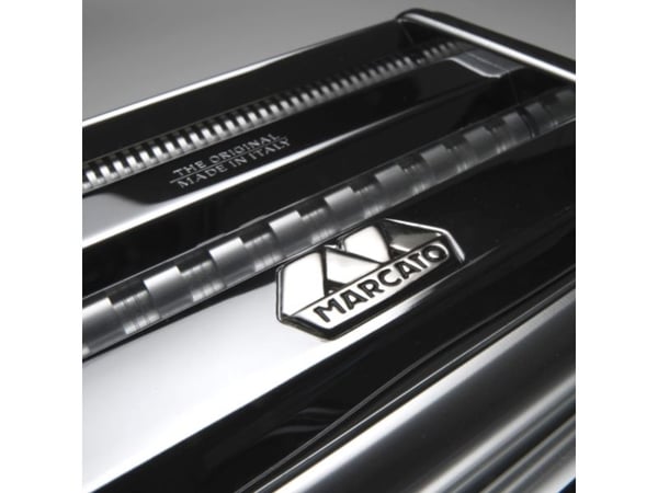 Marcato Ampia 150, Manuell pastamaskin, Fettuccine, Lasagne, Taglierini, Aluminium, Kromfarget, 1,5 mm, 6 mm Marcato Ampia 150, Manuell pastamaskin, Fettuccine, Lasagne, Taglierini, Aluminium, Kromfarget, 1,5 mm, 6 mm